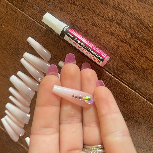 Press on Nails Kiss Ombre Jewel Accent Fake Long Glue On Nails - Picture 3 of 4